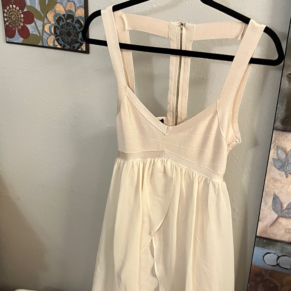 bebe Cream High Low Dress Sexy Fabulous Style Never Worn!!❤️ S Prom Formals - Picture 9 of 15